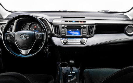 Toyota RAV4, 2015 год, 2 290 000 рублей, 17 фотография
