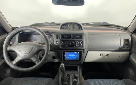 Mitsubishi Pajero Sport II рестайлинг, 2001 год, 841 000 рублей, 10 фотография