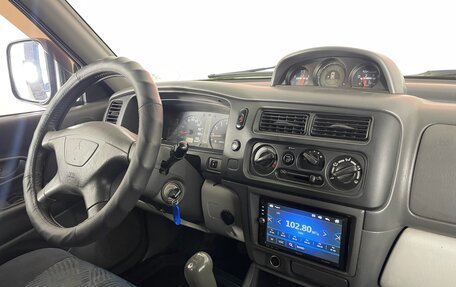 Mitsubishi Pajero Sport II рестайлинг, 2001 год, 841 000 рублей, 13 фотография