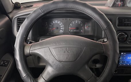 Mitsubishi Pajero Sport II рестайлинг, 2001 год, 841 000 рублей, 11 фотография