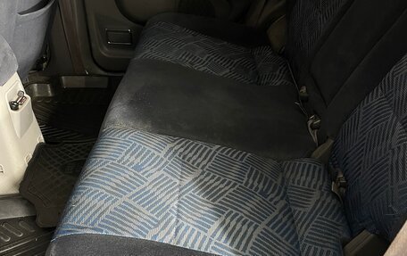 Mitsubishi Pajero Sport II рестайлинг, 2001 год, 841 000 рублей, 20 фотография