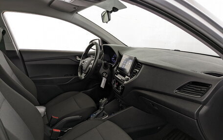 Hyundai Solaris II рестайлинг, 2021 год, 1 390 000 рублей, 8 фотография