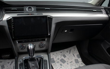 Volkswagen Passat B8 рестайлинг, 2016 год, 1 499 000 рублей, 12 фотография