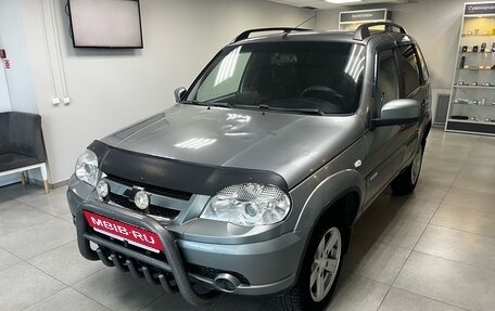 Chevrolet Niva I рестайлинг, 2015 год, 490 000 рублей, 1 фотография