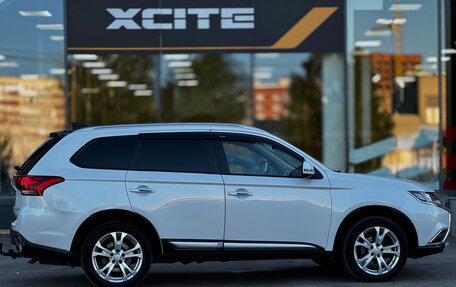 Mitsubishi Outlander III рестайлинг 3, 2017 год, 1 730 000 рублей, 3 фотография