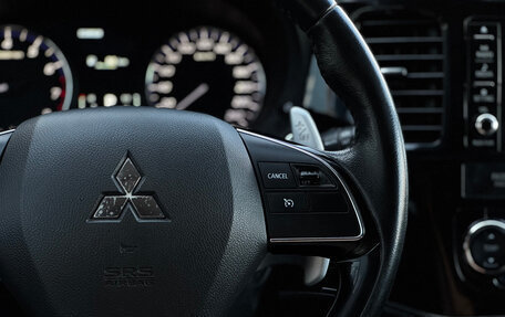 Mitsubishi Outlander III рестайлинг 3, 2017 год, 1 730 000 рублей, 34 фотография