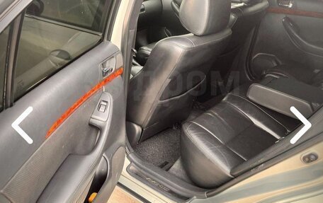 Toyota Avensis III рестайлинг, 2003 год, 595 000 рублей, 7 фотография