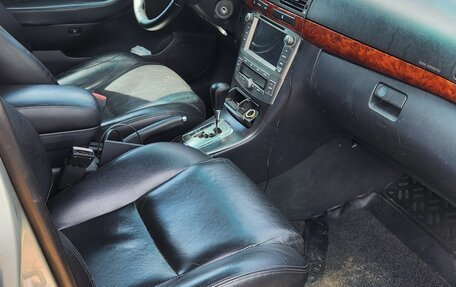 Toyota Avensis III рестайлинг, 2003 год, 595 000 рублей, 17 фотография