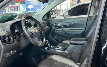 Chevrolet Equinox III, 2022 год, 1 852 000 рублей, 3 фотография