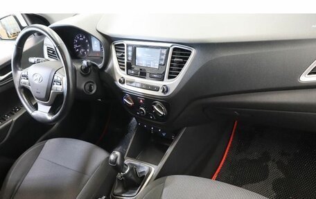 Hyundai Solaris II рестайлинг, 2019 год, 1 180 000 рублей, 5 фотография