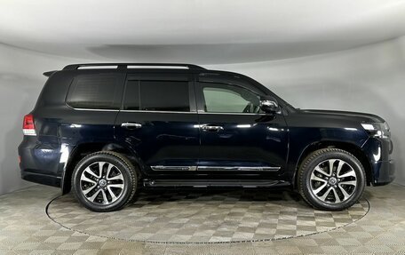 Toyota Land Cruiser 200, 2020 год, 6 697 000 рублей, 6 фотография