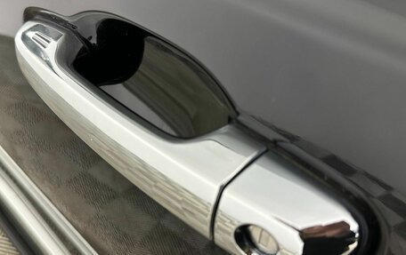 Toyota Land Cruiser 200, 2020 год, 6 697 000 рублей, 10 фотография
