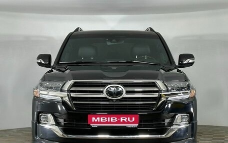 Toyota Land Cruiser 200, 2020 год, 6 697 000 рублей, 4 фотография