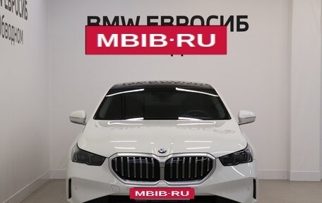 BMW 5 серия, 2024 год, 6 990 000 рублей, 3 фотография