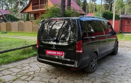 Mercedes-Benz V-Класс, 2017 год, 4 200 000 рублей, 6 фотография