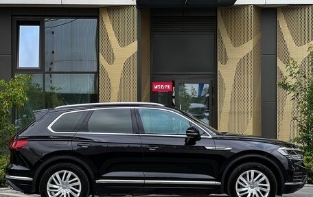 Volkswagen Touareg III, 2018 год, 3 990 000 рублей, 8 фотография