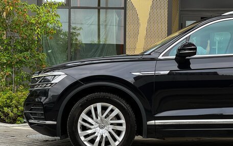 Volkswagen Touareg III, 2018 год, 3 990 000 рублей, 16 фотография