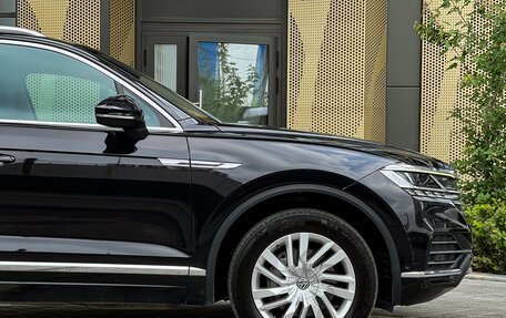 Volkswagen Touareg III, 2018 год, 3 990 000 рублей, 12 фотография