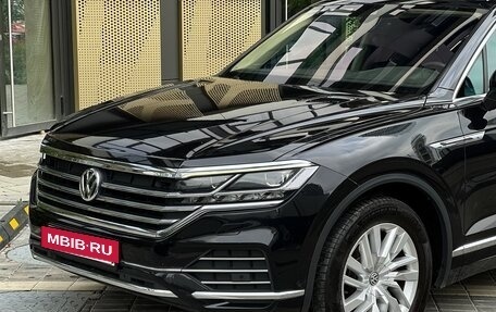 Volkswagen Touareg III, 2018 год, 3 990 000 рублей, 13 фотография