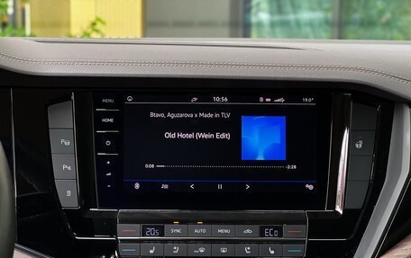 Volkswagen Touareg III, 2018 год, 3 990 000 рублей, 26 фотография