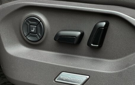 Volkswagen Touareg III, 2018 год, 3 990 000 рублей, 23 фотография