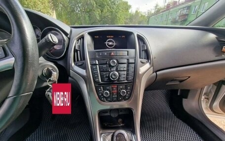 Opel Astra J, 2011 год, 550 000 рублей, 8 фотография