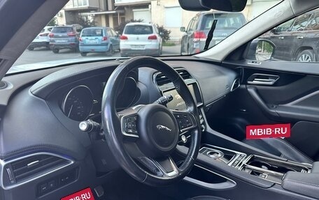 Jaguar F-Pace, 2018 год, 2 560 000 рублей, 8 фотография