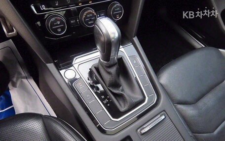 Volkswagen Arteon I, 2022 год, 2 700 000 рублей, 13 фотография