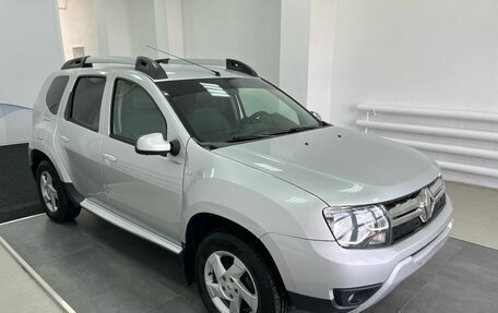 Renault Duster I рестайлинг, 2017 год, 1 395 000 рублей, 3 фотография