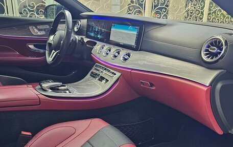 Mercedes-Benz CLS, 2018 год, 4 799 000 рублей, 8 фотография