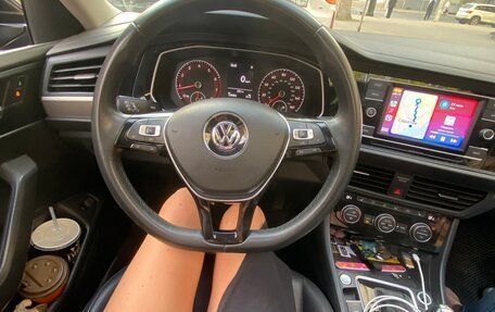 Volkswagen Jetta VII, 2019 год, 1 900 000 рублей, 4 фотография