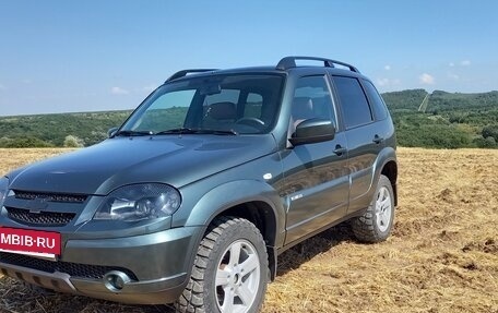 Chevrolet Niva I рестайлинг, 2018 год, 980 000 рублей, 4 фотография