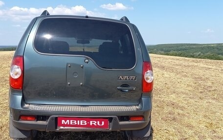 Chevrolet Niva I рестайлинг, 2018 год, 980 000 рублей, 10 фотография