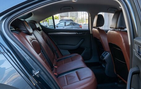 Skoda Superb III рестайлинг, 2017 год, 1 599 000 рублей, 7 фотография