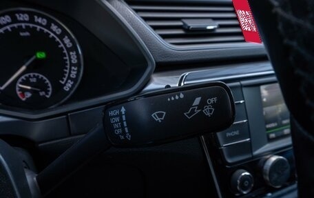 Skoda Superb III рестайлинг, 2017 год, 1 599 000 рублей, 16 фотография