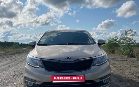 KIA Rio III рестайлинг, 2015 год, 950 000 рублей, 7 фотография