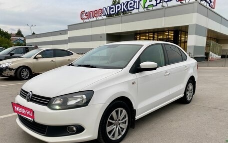 Volkswagen Polo VI (EU Market), 2013 год, 790 000 рублей, 2 фотография
