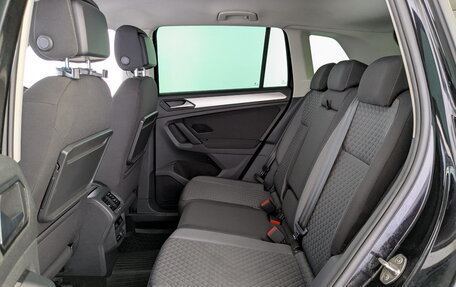 Volkswagen Tiguan II, 2019 год, 2 150 000 рублей, 11 фотография