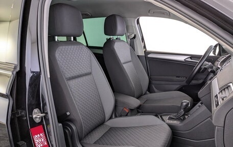 Volkswagen Tiguan II, 2019 год, 2 150 000 рублей, 21 фотография