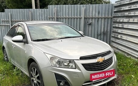 Chevrolet Cruze II, 2013 год, 900 000 рублей, 2 фотография