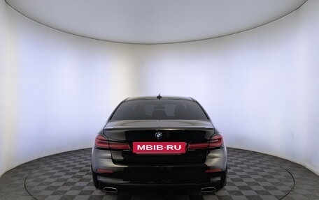 BMW 5 серия, 2021 год, 3 800 000 рублей, 6 фотография