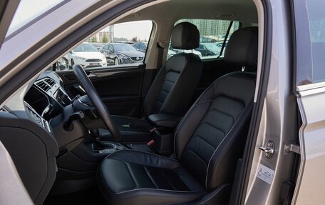 Volkswagen Tiguan II, 2017 год, 2 308 000 рублей, 13 фотография