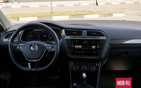Volkswagen Tiguan II, 2017 год, 2 308 000 рублей, 6 фотография