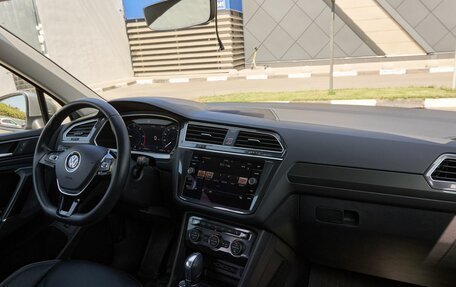 Volkswagen Tiguan II, 2017 год, 2 308 000 рублей, 22 фотография