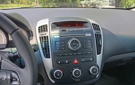 KIA cee'd I рестайлинг, 2011 год, 640 000 рублей, 2 фотография