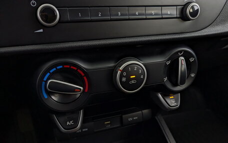 KIA Rio IV, 2021 год, 1 195 000 рублей, 26 фотография