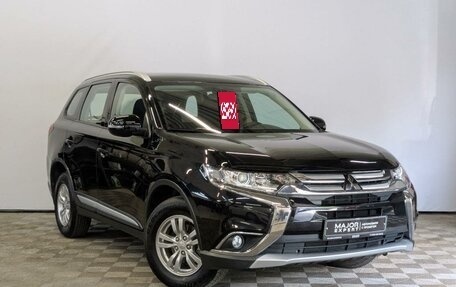 Mitsubishi Outlander III рестайлинг 3, 2018 год, 2 150 000 рублей, 3 фотография