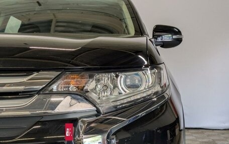 Mitsubishi Outlander III рестайлинг 3, 2018 год, 2 150 000 рублей, 17 фотография