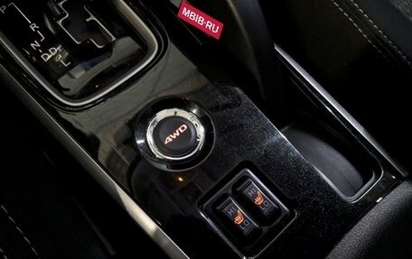 Mitsubishi Outlander III рестайлинг 3, 2018 год, 2 150 000 рублей, 28 фотография