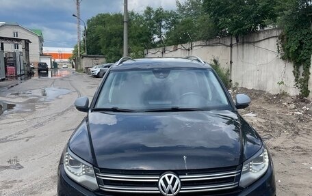 Volkswagen Tiguan I, 2013 год, 1 000 000 рублей, 1 фотография